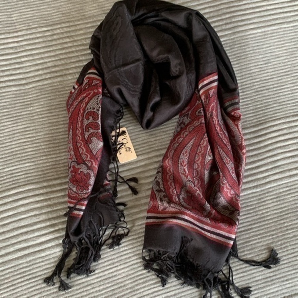 NWT || Beautiful acrylic/cotton fashion scarf